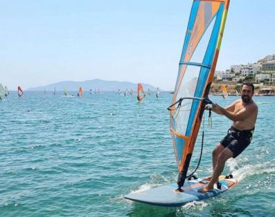 Akyarlar Windsurf Rehberi: Bodrum'un En İyi Rüzgar Sörfü Noktası